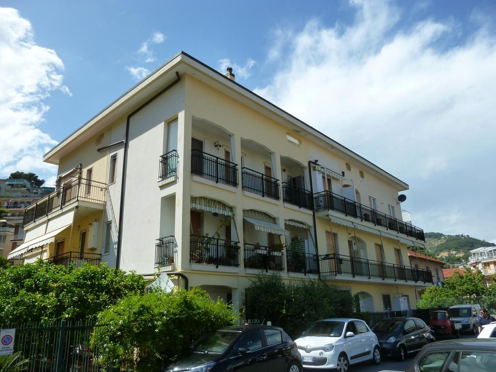Chà Apartment Laigueglia Esterno foto